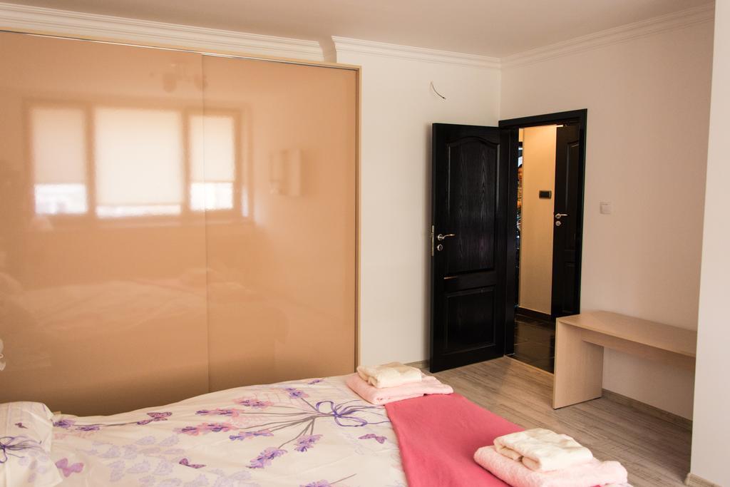 Silver Apartment 布尔加斯 外观 照片